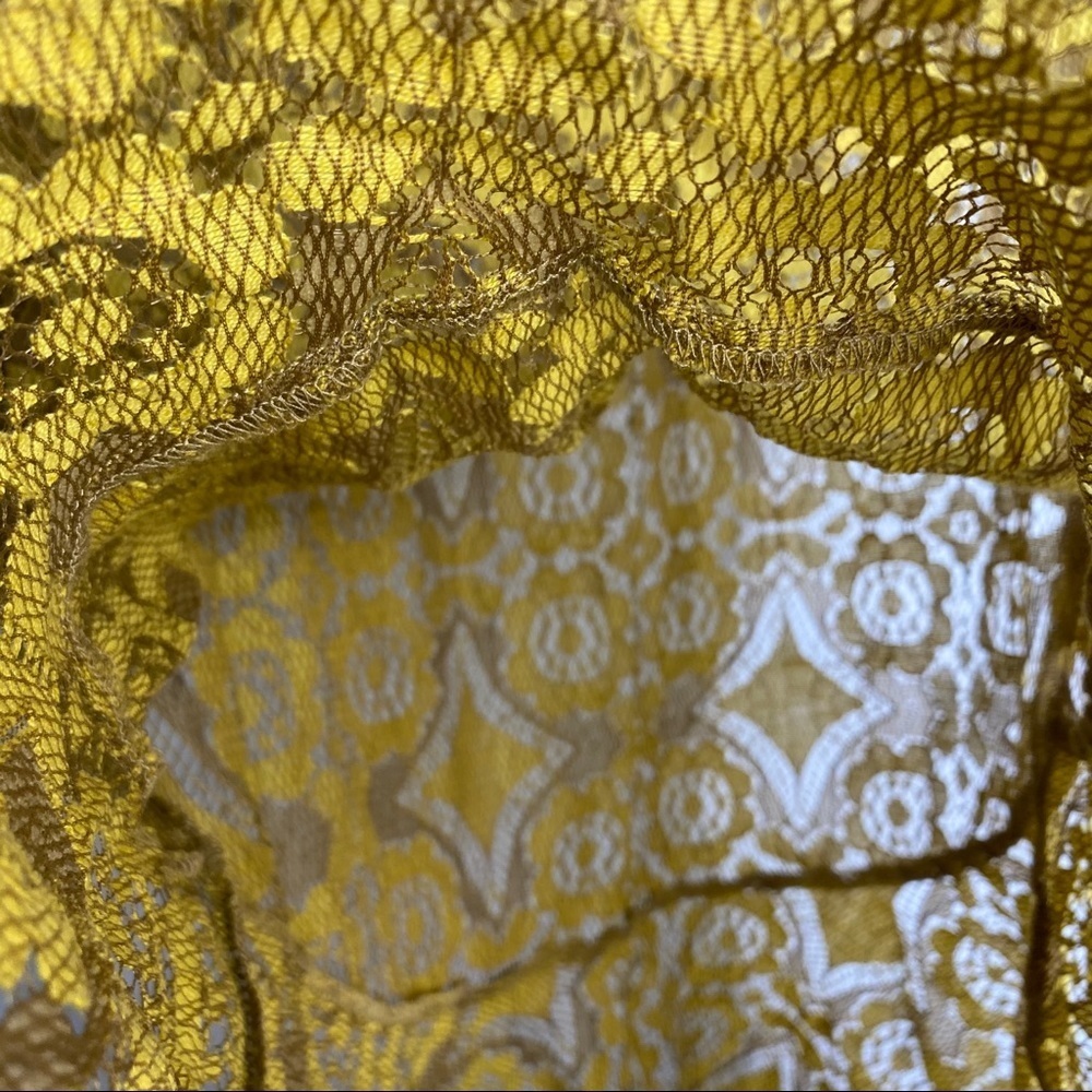Free People 90s Walking to the Sun Dandelion Lace Dress Yellow/Mustard Sz 4 NWT - Picture 4 of 6